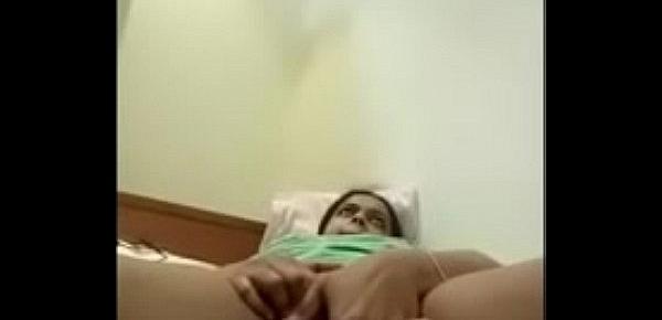  Indian aunty putting cucumber in pussy hindi clear audio